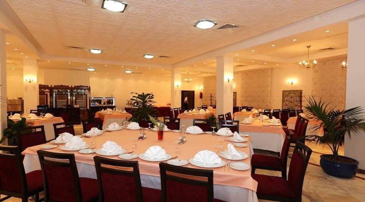 Taghit Saoura Hotel Buitenkant foto